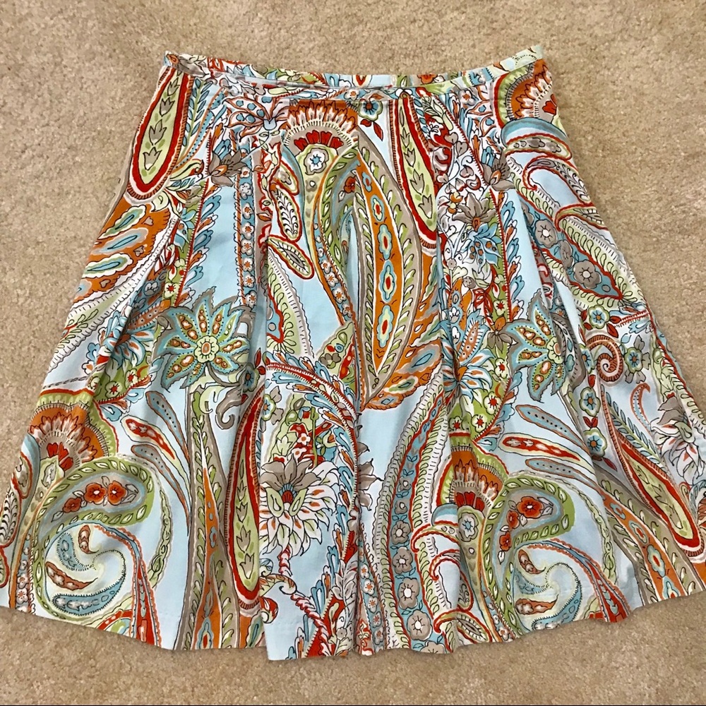 Tommy Bahama pleated paisley blue skirt size 6